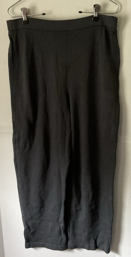 Foto 1 di 15