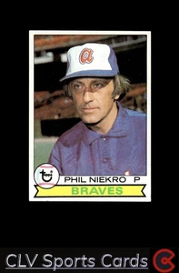 Baseball Sport Topps Phil Niekro Atlanta Braves Tee}} - Bild 1 von 2