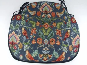 William Denim Tapestry Large Spindle Back Tie-On Seat Pad. Garden/Kitchen/Dining - Picture 1 of 5