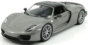 Welly 2015 Porsche 918 Spyder Hardtop (Closed) w/ Carbon Roof Grey Metallic 1:18 - Picture 1 of 5