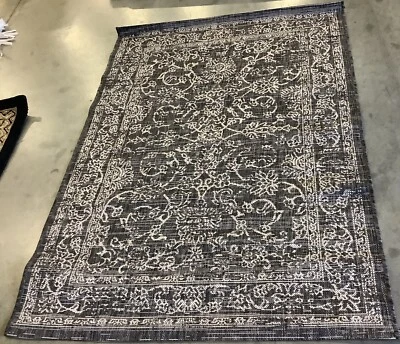 BLACK / IVORY 4'-0" x 5'-7" Flaw in Rug, Reduced Price 1172675573 CY8680-36621-4 - Image 1 of 4