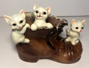WHITE CAT KITTEN IN BOOT POTTERY PLANTER VASE FIGURINE HAND PAINTED 6” - Picture 1 of 9