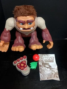 Fisher Price Imaginext BigFoot The Monster W/ Remote, Battery, Ball & Leaf  - Picture 1 of 12
