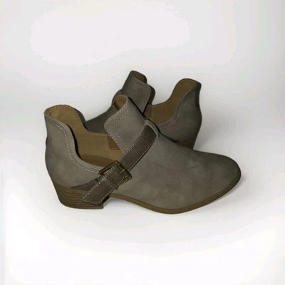 Qupid Taupe Buckle-Accent Cutout Bootie Womens Shoes Taupe Size 10 - Image 1 of 4