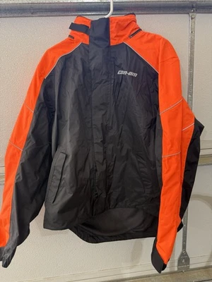 Equipo de lluvia de peso medio Can Am Foto 1 de 3