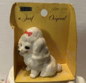 VINTAGE JOSEF'S ORIGINAL WHITE MINIATURE POODLE W/ RED BOW On Original Card - Picture 1 of 3