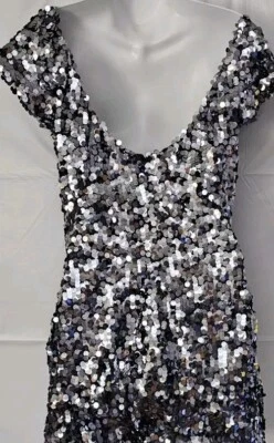 Mini Vestido Maggie Sottero Flirt 10 Lentejuelas Elastizado Vestido Mangas Cuello Redondo Hottie Foto 1 de 4