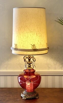 Lámpara de mesa ViNTaGe Hollywood Regency corte vidrio rubí y cristal prisma globo Foto 1 de 4
