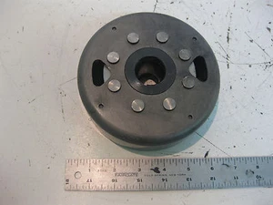 (B) 1983 83 HONDA XR350R XR 350 VINTAGE FLYWHEEL ROTOR FLY WHEEL - Picture 1 of 5