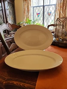 2 APILCO Klassisch Weiß Porzellan Oval Servierplatten #12 FRANKREICH 13”x9”x 1,5” - Bild 1 von 8