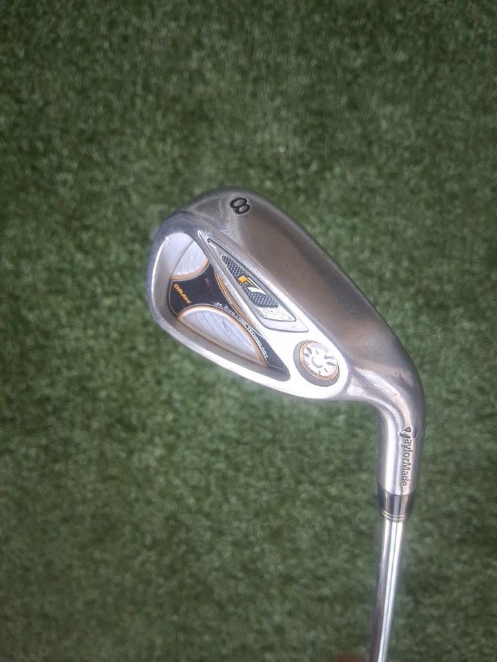 Hierro TaylorMade r7 Draw 8 - Eje de acero flexible regular - Club diestro diestro Foto 1 de 4
