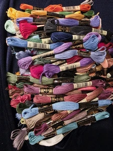 DMC Embroidery Floss 100 Skeins Huge Lot Cross-Stitching Set Never Used 6 Strand - Picture 1 of 7