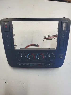 Radio de tablero Ford Freestar 2004-2007 calefacción climatización con bisel moldura OEM Foto 1 de 4