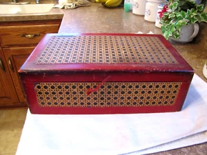 Antique Vintage Old Dovetail Red Wood Storage Box Container Decorative Wooden - Picture 1 of 7