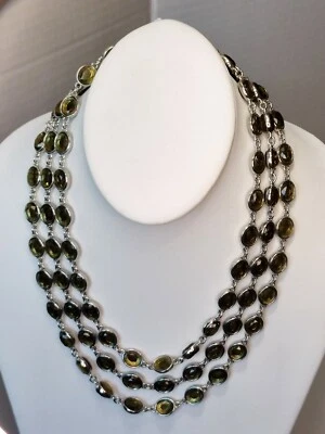 BANANA REPUBLIC Triple Hilo Bisel Verde Conjunto Collar Vidrio Foto 1 de 4