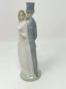 NAO Lladro - 6" Bride and Groom Figurine and/or Wedding Cake Topper - Picture 1 of 8