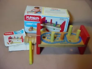 Vintage 1970s Playskool Wooden Cobblers Bench Toy w/4 Pegs - Picture 1 of 13