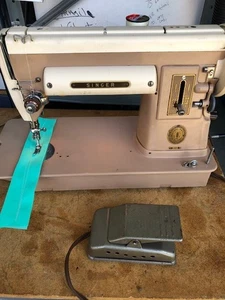 Singer 301 A Tan Portable Sewing Machine FOR PARTS ONLY See Discriptions - Picture 1 of 6