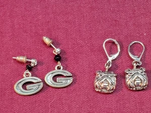 WOMENS TWO (2) PAIR NCAA UNIVERSITY OF GEORGIA BULLDOGS EARRINGS DANGLE UGA - Picture 1 of 3