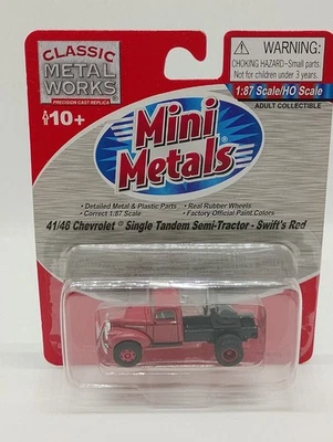 Classic Metal Works Mini Metals 1:87 HO Scale Red 41/46 Chevy Tandem Stubby - Image 1 of 4