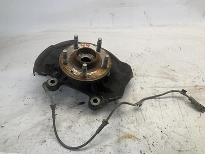 12-20 Chevrolet Sonic 1.4L tracción delantera izquierda conductor husillo nudillo T Foto 1 de 4