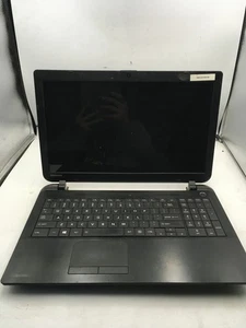 TOSHIBA SALLITE C55D-B5310 - FOR PARTS/REPAIR - AMD A8 - NO RAM - 15" - READ -BB - Picture 1 of 9