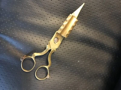 Brass Candle Wick Snuffer Trimmer Tripod Feet Stand - Ex - Image 1 of 3