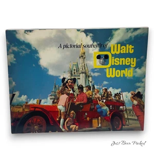 1963 Walt Disney Souvenir Program Catalog - Picture 1 of 2