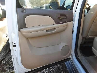 Used Rear Left Door Interior Trim Panel fits: 2012 Chevrolet Suburban 1500  Grad - Imagem 1 de 4