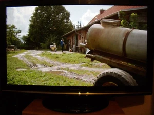 50-Zoll Panasonic Viera HD Fernseher, TX-P50S10E - Bild 1 von 12