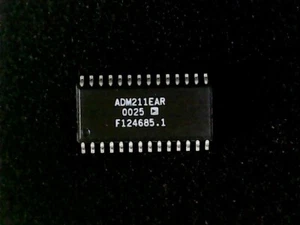 ADM211EAR Analog Devices RS-232 Line Drivers/Receivers 4/5 ±15 kV ESD (SOIC-28) - Bild 1 von 2