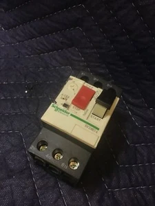 Schneider Electric GV2ME14 Motor Circuit Breaker 10 AMP 600 Volt 3P 3PH GV2 Used - Picture 1 of 6