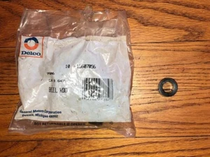 NOS GM 1988-2000 Chevrolet Truck 1500-2500 Tahoe Escalade Radio Antenna Bezel - Picture 1 of 5