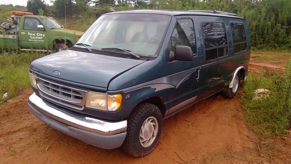 Rear Axle 3.55 Ratio 8.8" Ring Gear Fits 97-99 Ford E150 Van OEM Foto 1 de 4