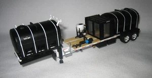 1/64 DCP 2074 Demco 42’ Liquid Tender Trailer With White Frame - Picture 1 of 2