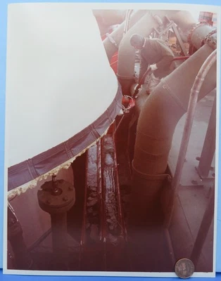 NASA Press PHOTO STS-51c DISCOVERY Launch Pad Crew Add ANTIFREEZE Rocket Boost A - Image 1 of 2