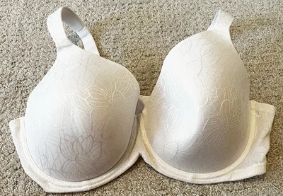 Secret Treasures Creamy White Underwire Bra Sz 44DDD Floral Sexy Adjustable - Image 1 of 4