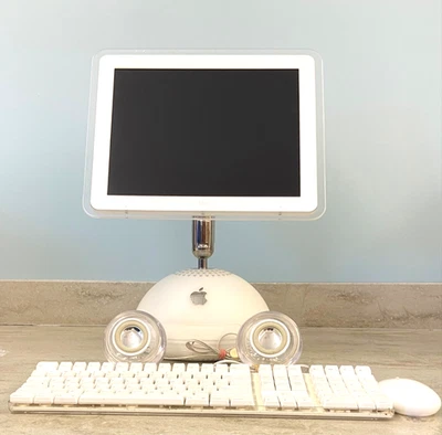 Apple iMac G4 1GHz 15" M6498  Pro Mouse/Keyboard/Power Cord - Image 1 of 2