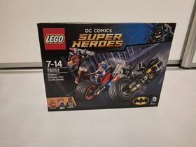 LEGO - 76053 DC - Gotham City Cycle Chase - Brand New