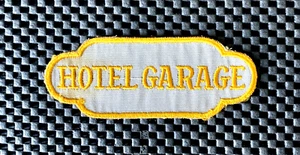 HOTEL GARAGE BESTICKT NUR AUFNÄHEN PATCH HOTEL PARKPLATZ 4 1/2" x 1 3/4" Neu aus altem Lagerbestand - Bild 1 von 2