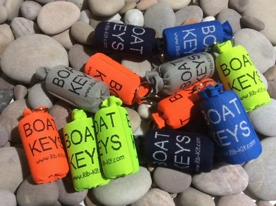 Floating Keyring Boat Jetski Yacht Outboard River Narrow boat Power Boat Sailing - Image 1 of 4