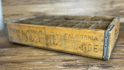 Botella de soda naranja vintage Nesbitt's caja de madera Eugene Oregon Foto 1 de 4