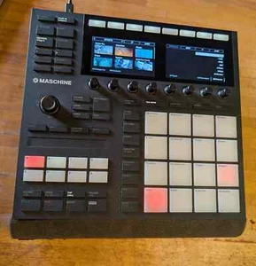Native Instruments Maschine MKIII (License Included) - Picture 1 of 5