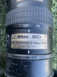 Nikon 70-200 AF-S VR Nikkor 70-200mm 1:28G AS-IS Please read Details - Picture 1 of 3