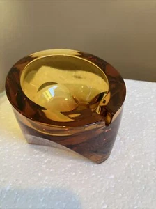 Cenicero Viking Curvo Diamante Oro Color Ámbar Hermoso Estado - Imagen 1 de 9
