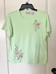 Basic Editions Ladies Pull Over T-Shirt Size L Green with Embroidery Detailing - Picture 1 of 6