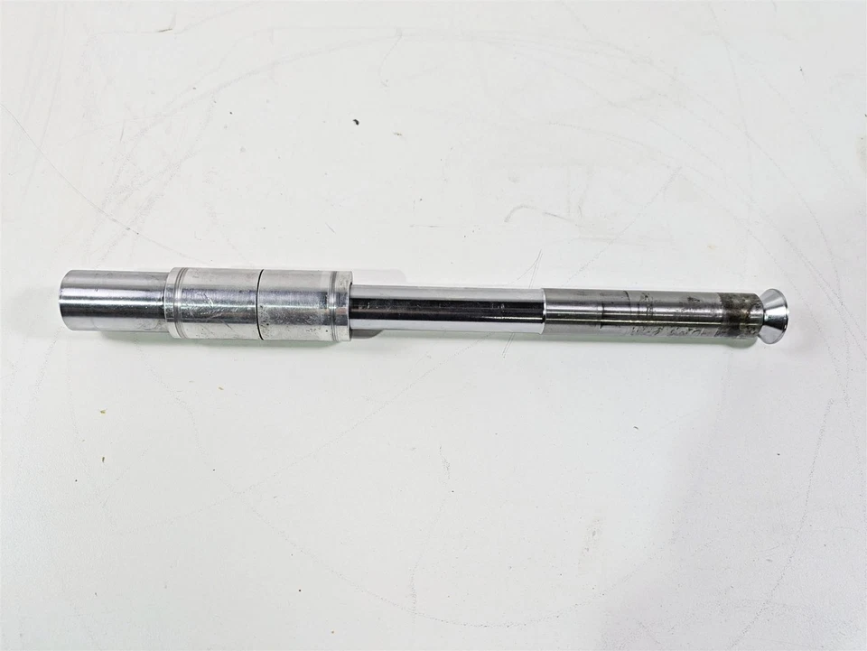 Juego de eje y espaciador de rueda delantera Big Dog Pitbull 2002 Foto 1 de 4