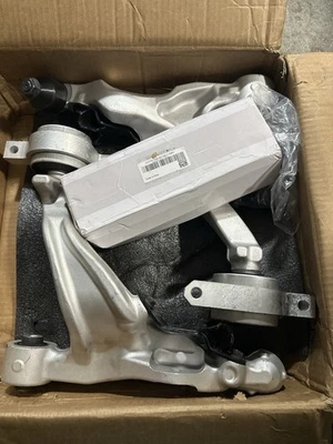 Mercedes Front Aluminum Control Arm Kit RWD – C/E Class Style – Open Box - Image 1 of 4