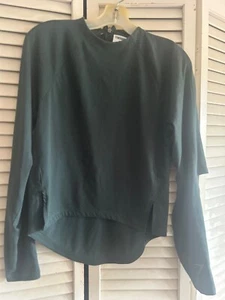 damen gym shark cropped vorne/länger hinten. Mit Ellenbogenausschnitten. - Bild 1 von 4