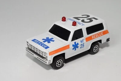 A54 1:43 AMERICAN VAN DODGE O JEEP? AMBULANCE WHITE OTTIME CONDIZIONI 2 - Immagine 1 di 4